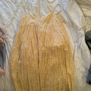 Yellow dress